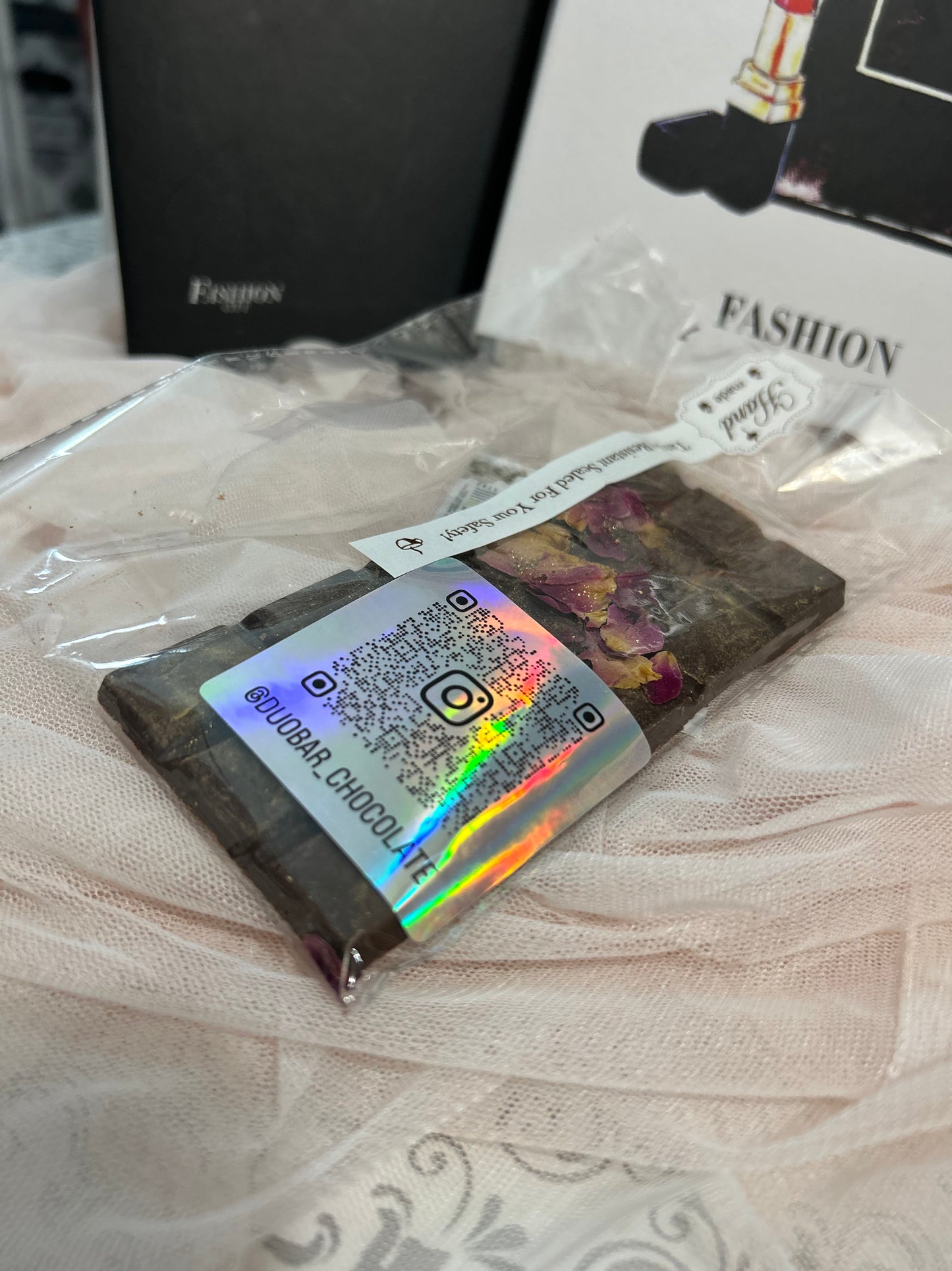 Small  Secret Book Simply Spoil Me (gift box)
