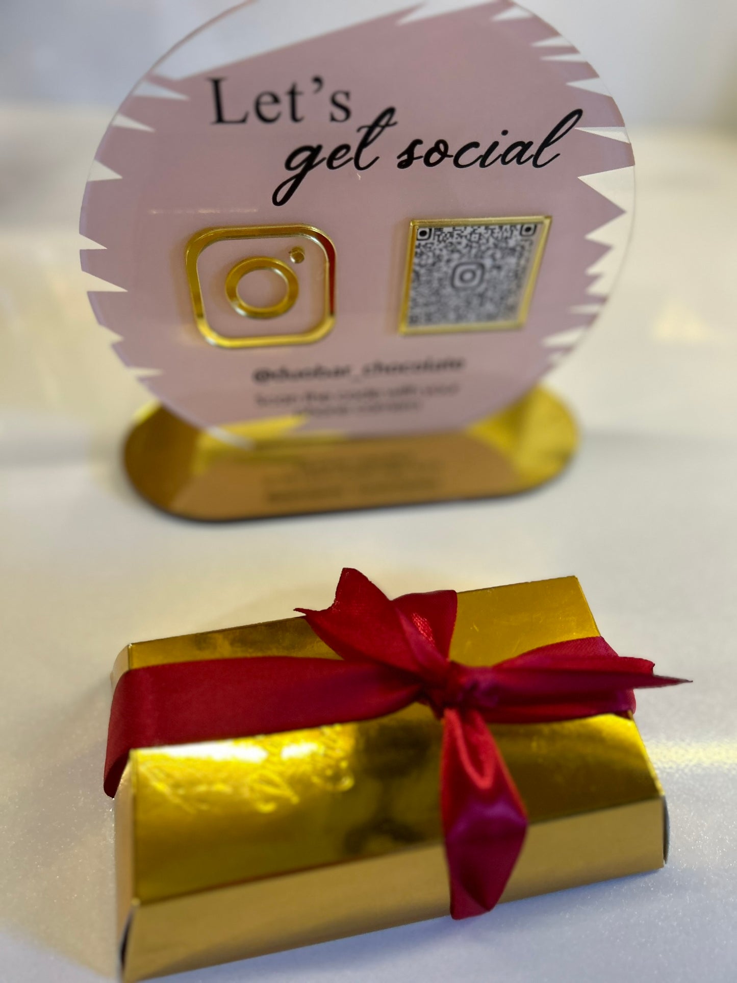 [PRE-ORDER] GOLDEN DUO BAR CHOCOLATE (DUBAI CHOCOLATE)