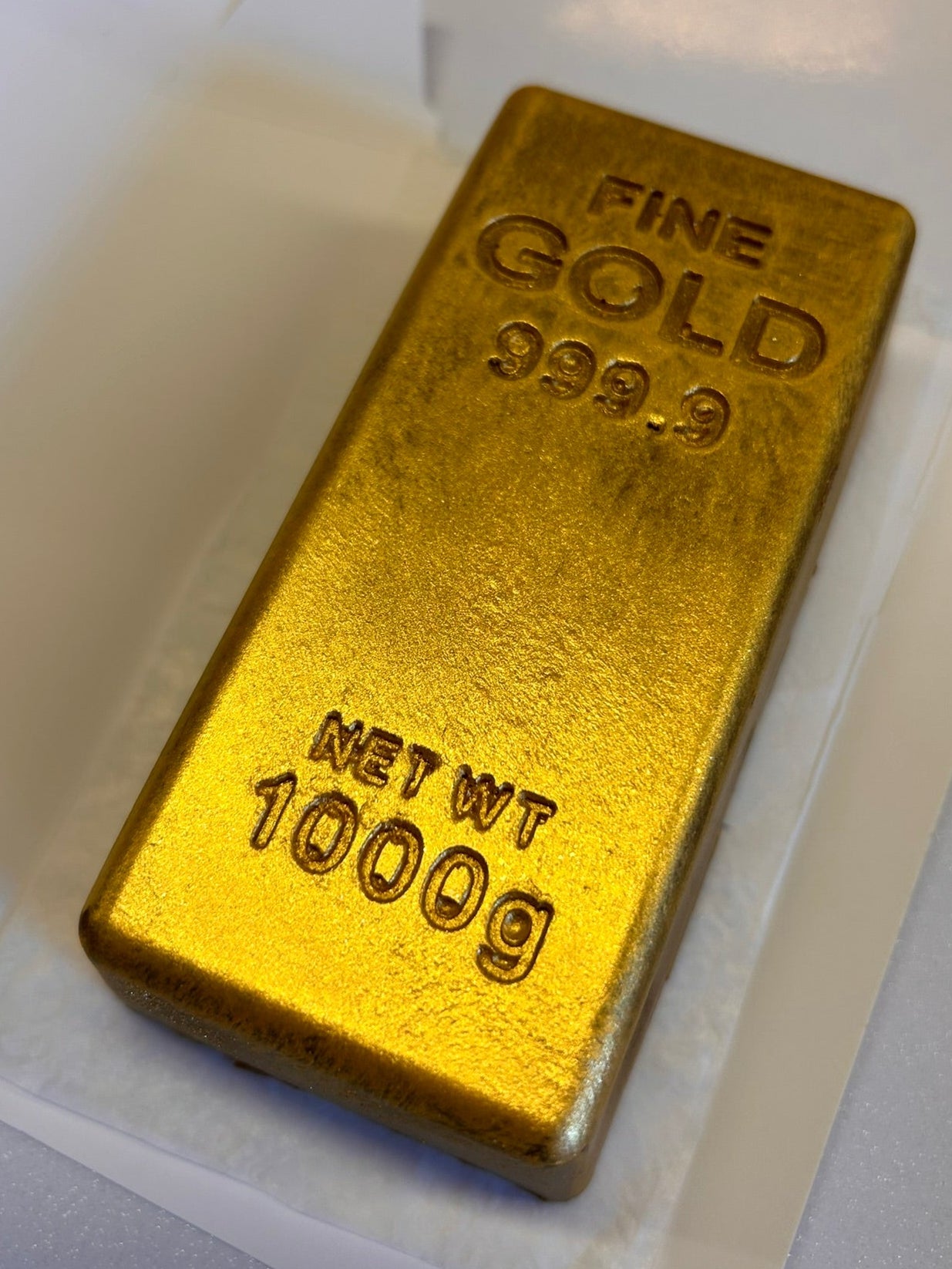 [PRE-ORDER] GOLDEN DUO BAR CHOCOLATE (DUBAI CHOCOLATE)